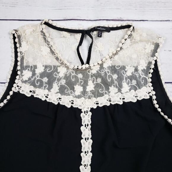 Monteau Black Ivory Lace Decorated Keyhole Back Blouse Women's Size Medium - Picture 3 of 7